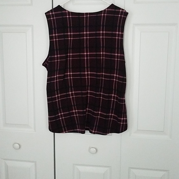 Top - Picture 2 of 2